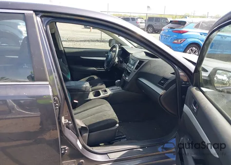 2013 Subaru Legacy 2.5I Premium z USA, uszkodzony, nr VIN 4S3BMBG69D3026619